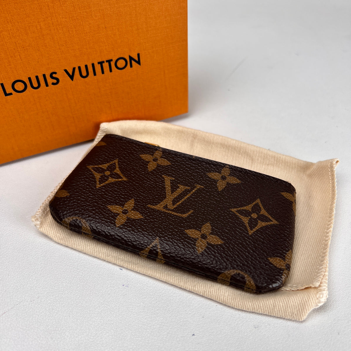 Louis Vuitton Brown Pouches A-17863