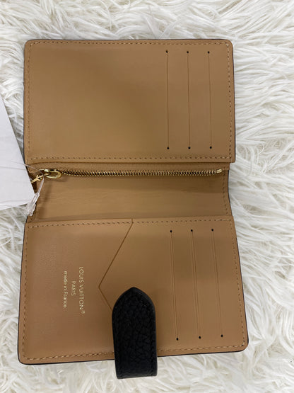 Louis Vuitton Black Wallets A-17868