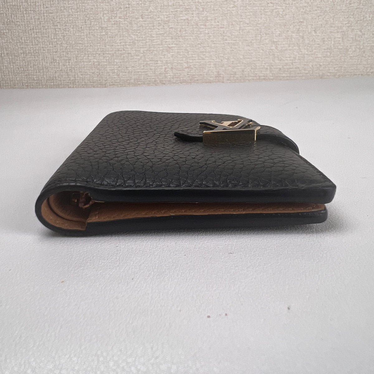 Louis Vuitton Black Wallets A-17868