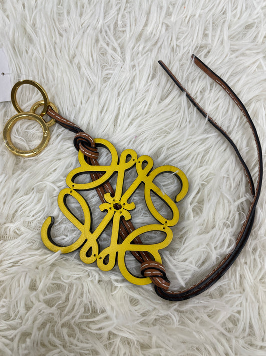 Loewe Yellow Small goods A-17870