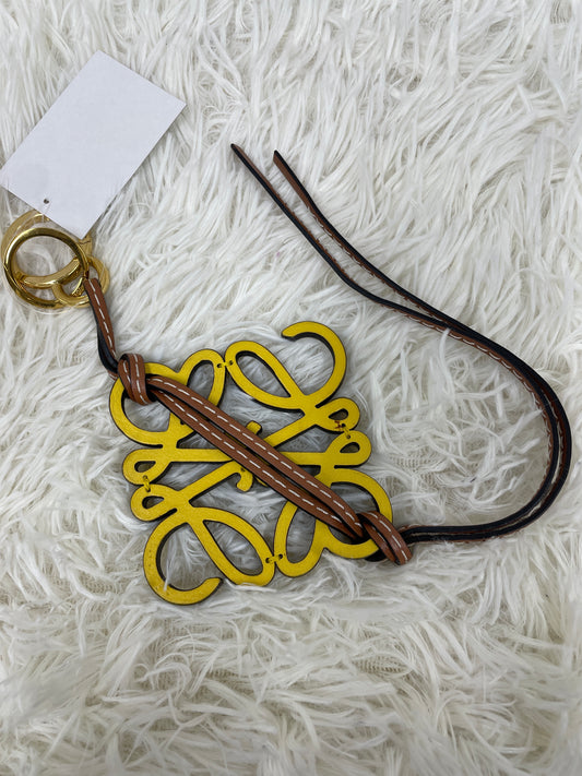 Loewe Yellow Small goods A-17870