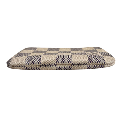 Louis Vuitton Beige Pouches A-17872