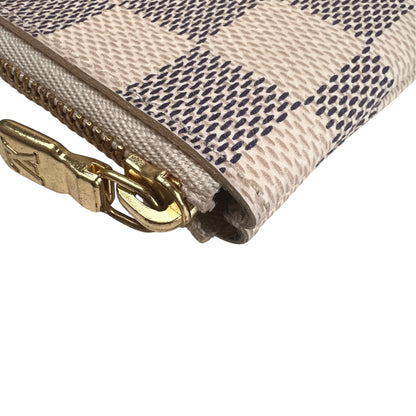 Louis Vuitton Beige Pouches A-17872