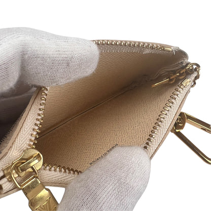 Louis Vuitton Beige Pouches A-17872