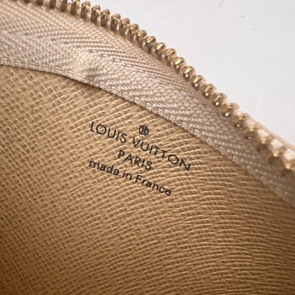 Louis Vuitton Beige Pouches A-17872