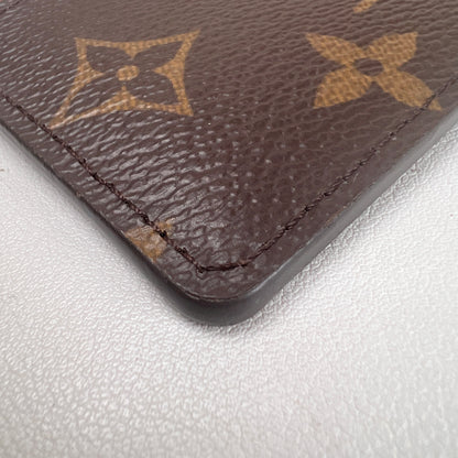 Louis Vuitton Brown Small goods A-17881