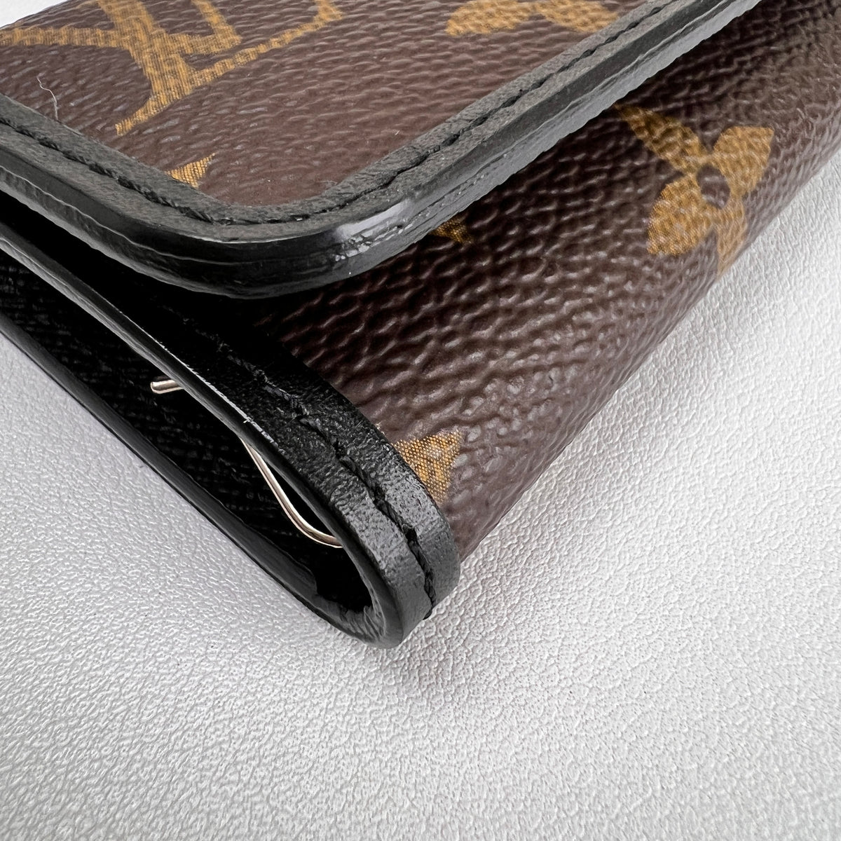 Louis Vuitton Brown Small goods A-17886