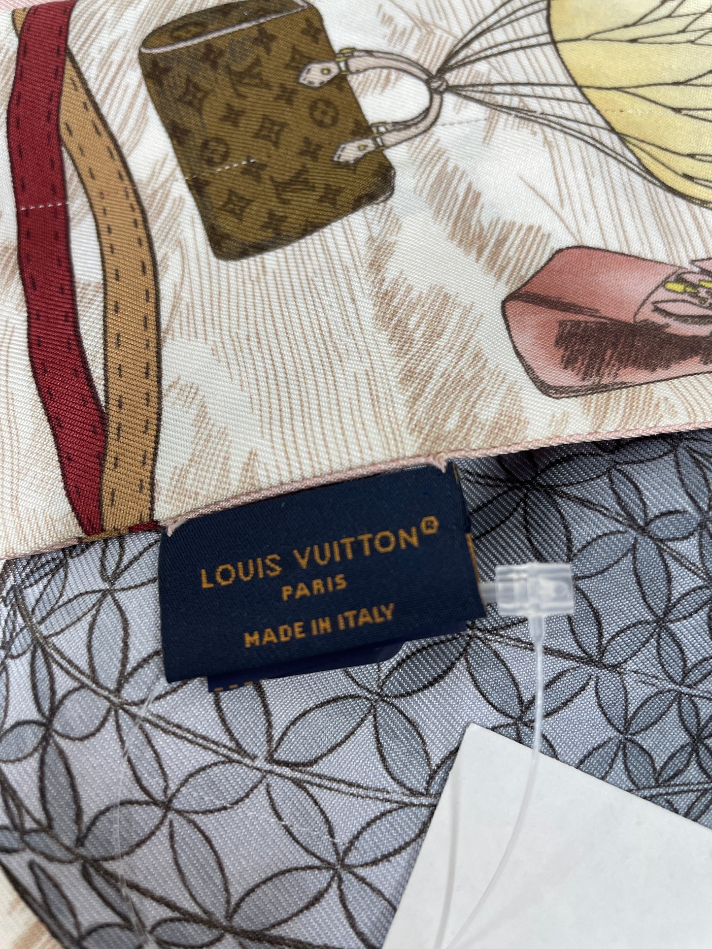 Louis Vuitton Pink Scarves A-17900