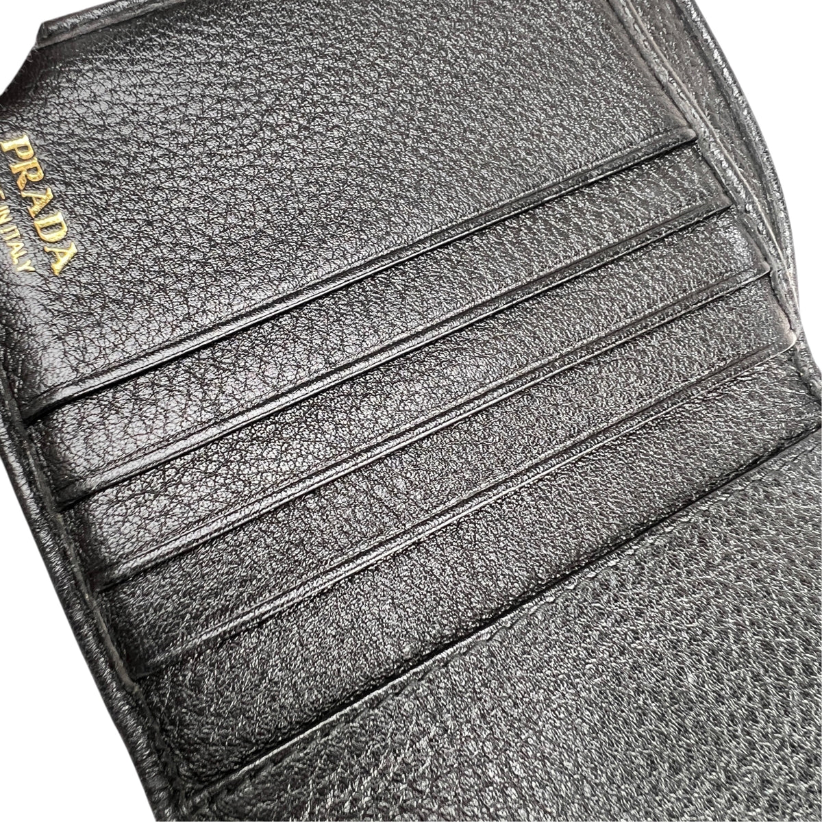Prada Black Wallets A-17902
