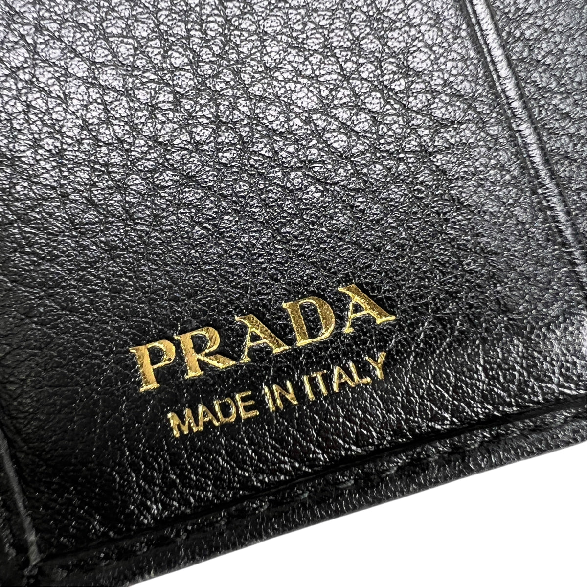Prada Black Wallets A-17902