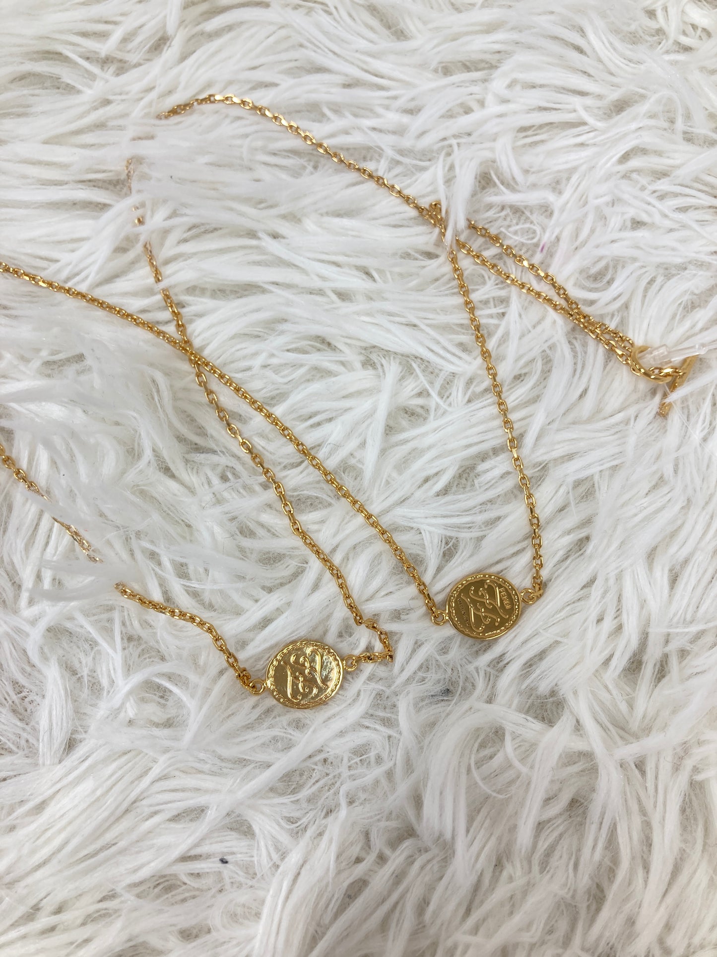 Fendi Gold Necklaces A-17924