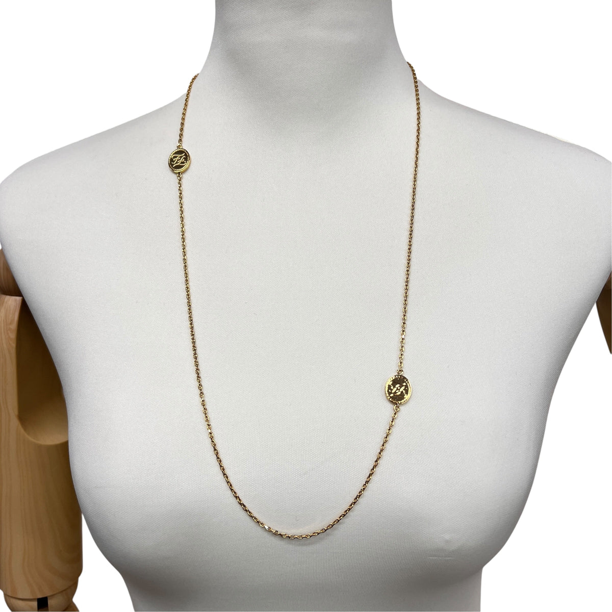 Fendi Gold Necklaces A-17924