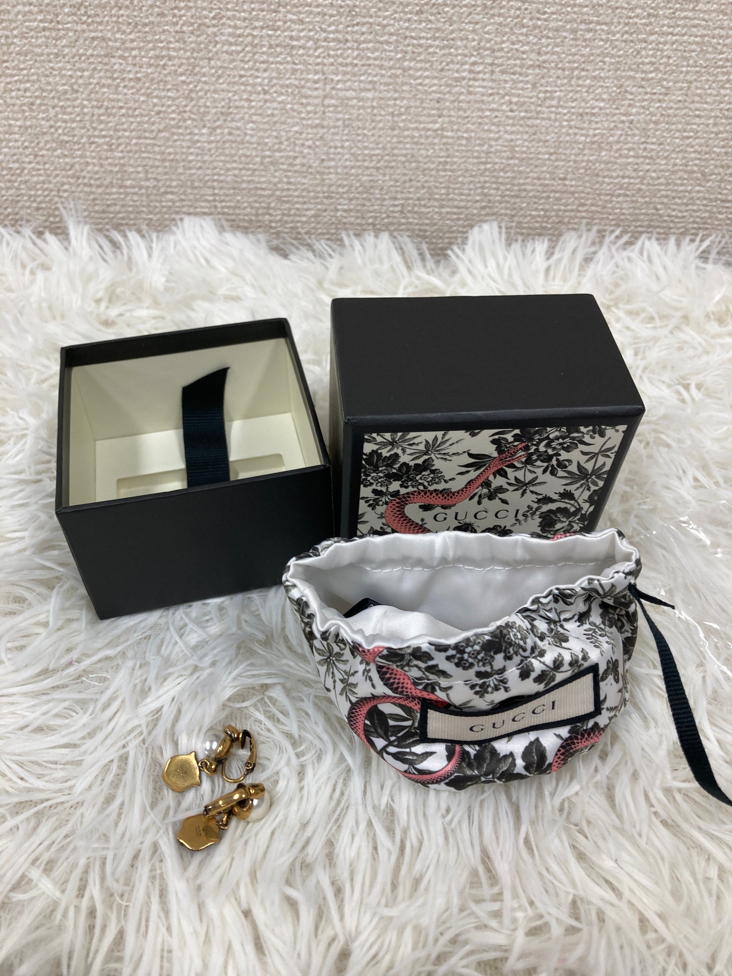 Gucci Gold Earrings A-17940
