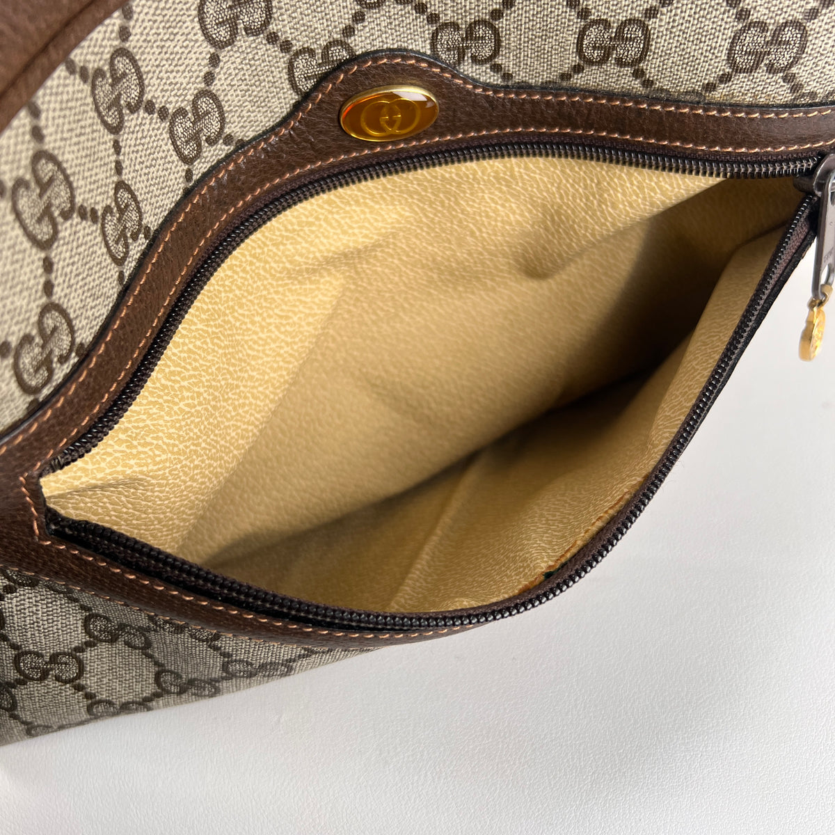 Gucci Brown Shoulder Bags A-17947
