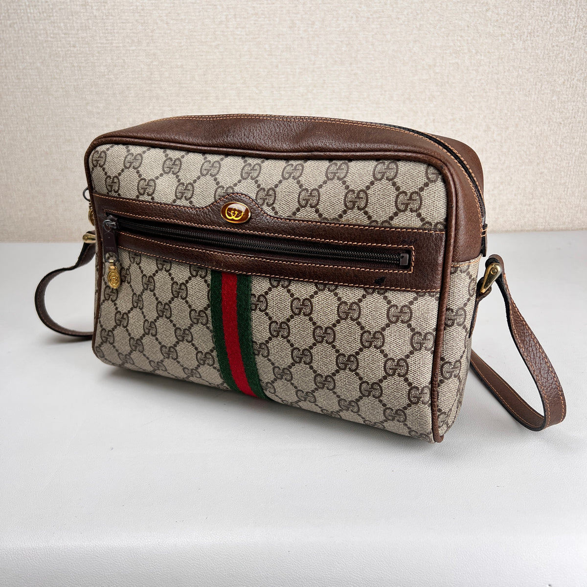 Gucci Brown Shoulder Bags A-17947