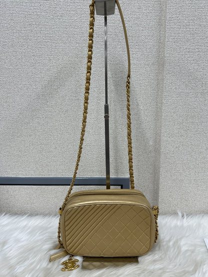 Chanel Gold Shoulder Bags A-17951