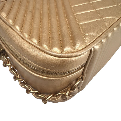 Chanel Gold Shoulder Bags A-17951