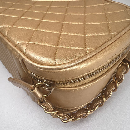 Chanel Gold Shoulder Bags A-17951
