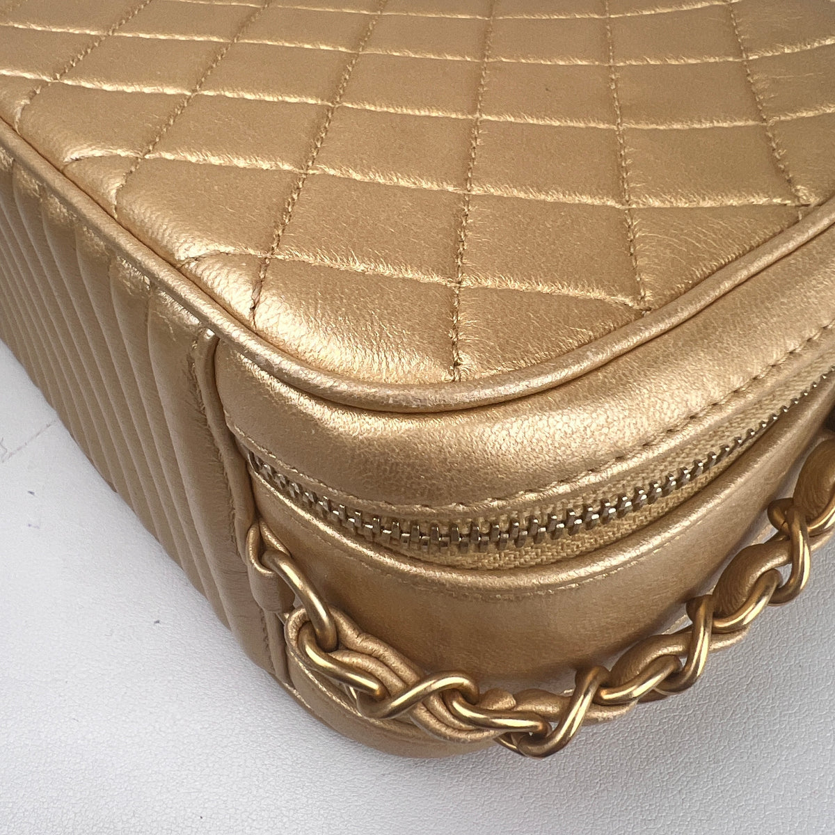Chanel Gold Shoulder Bags A-17951