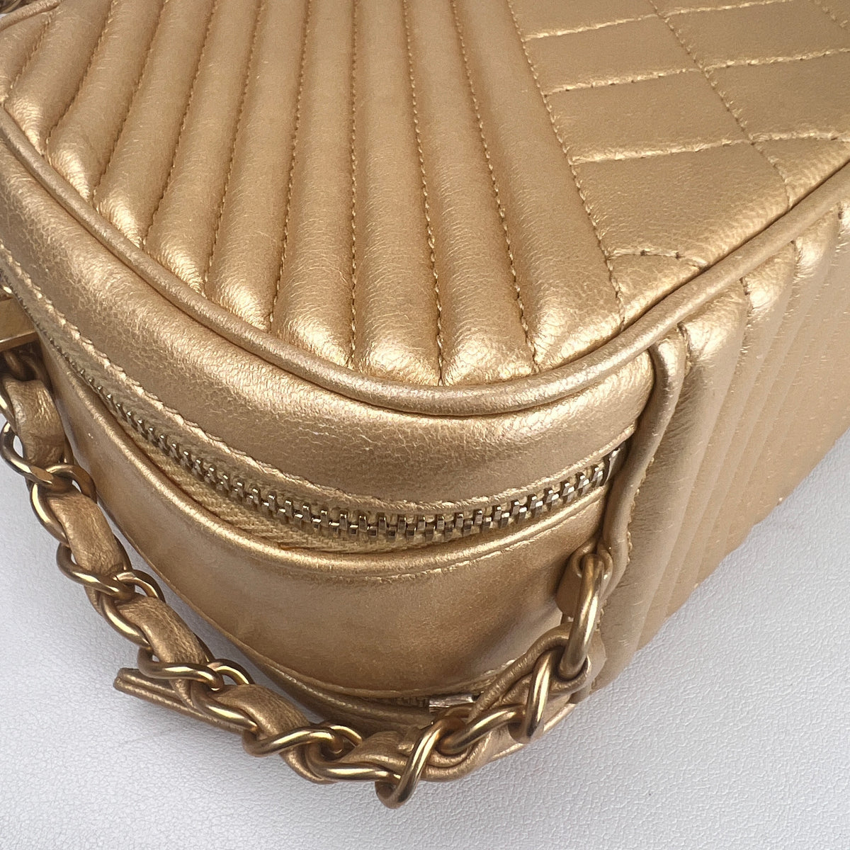 Chanel Gold Shoulder Bags A-17951