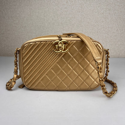 Chanel Gold Shoulder Bags A-17951
