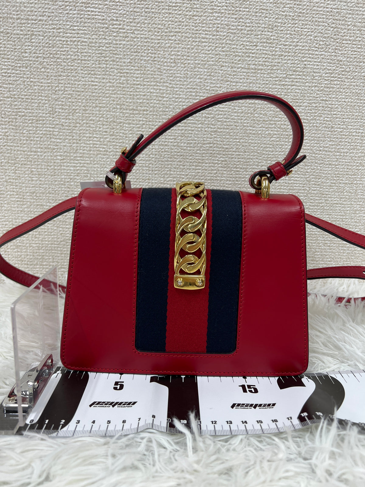 Gucci Red Shoulder Bags A-17968