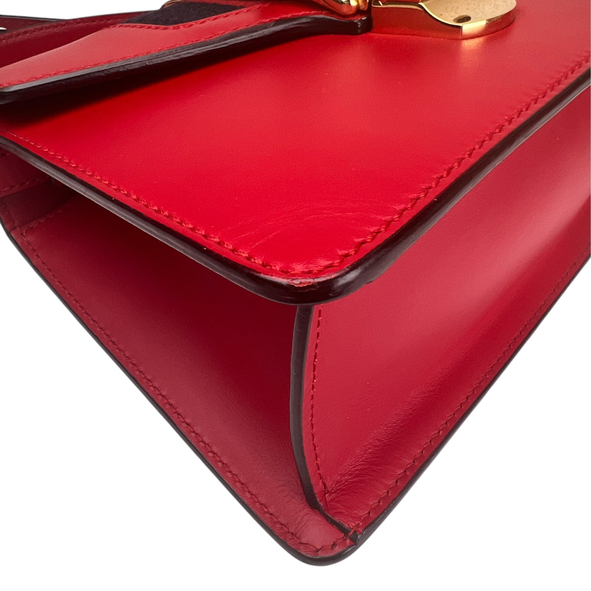Gucci Red Shoulder Bags A-17968