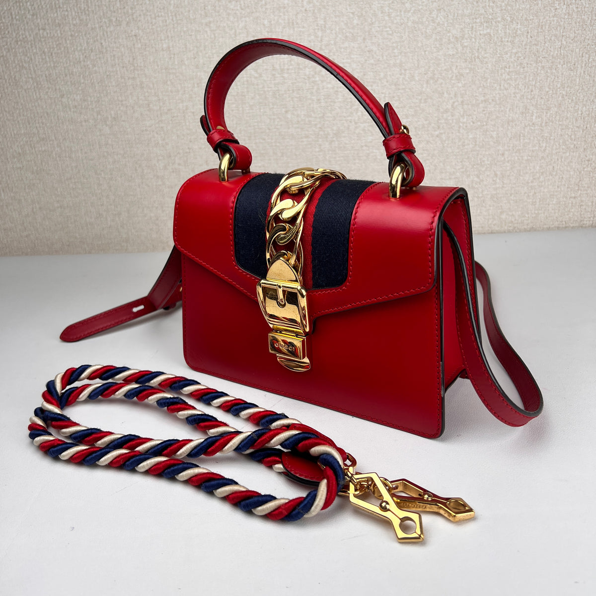 Gucci Red Shoulder Bags A-17968