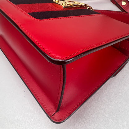 Gucci Red Shoulder Bags A-17968