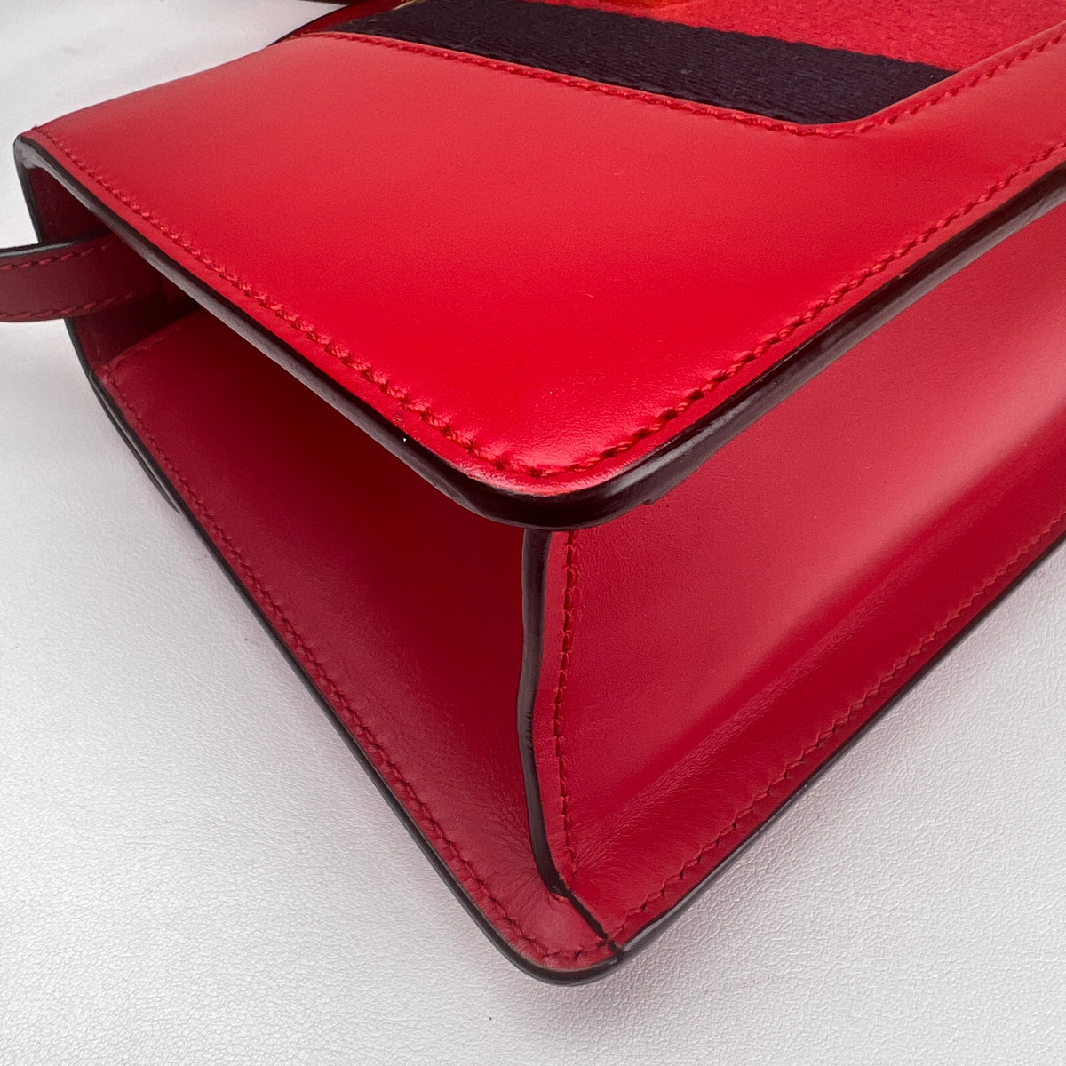 Gucci Red Shoulder Bags A-17968