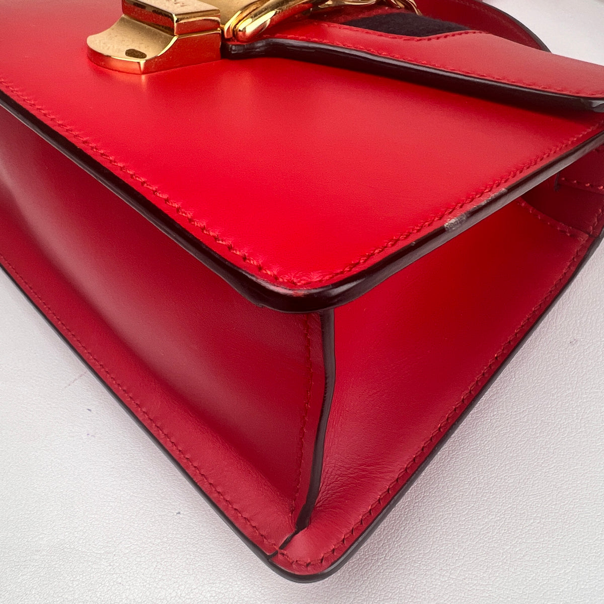 Gucci Red Shoulder Bags A-17968