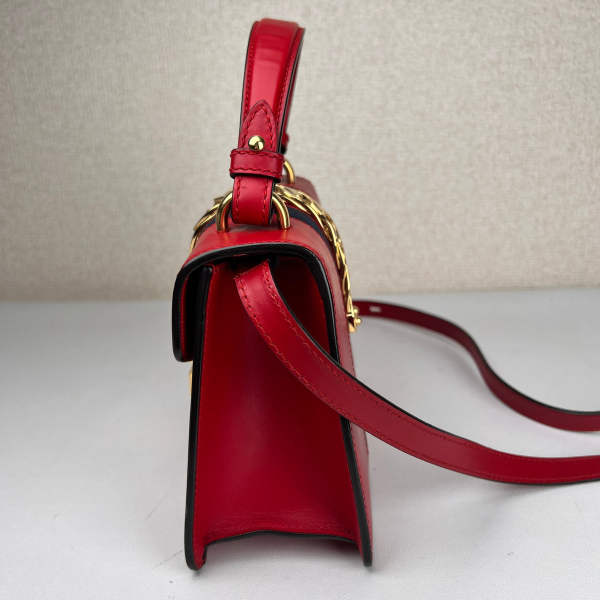 Gucci Red Shoulder Bags A-17968
