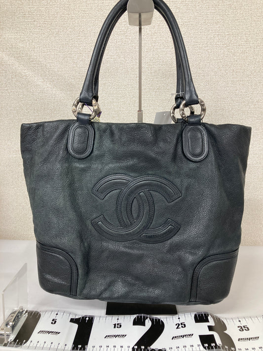 Chanel Black Shoulder Bags A-17971