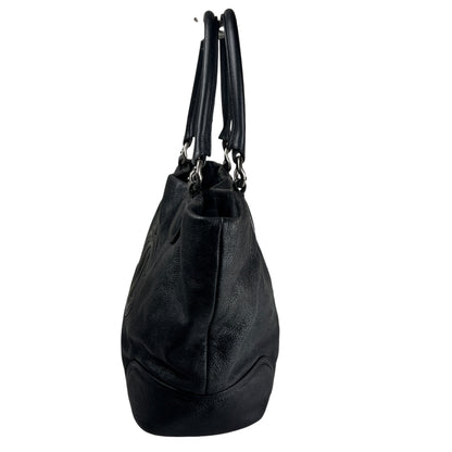 Chanel Black Shoulder Bags A-17971