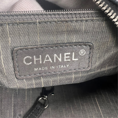 Chanel Black Shoulder Bags A-17971