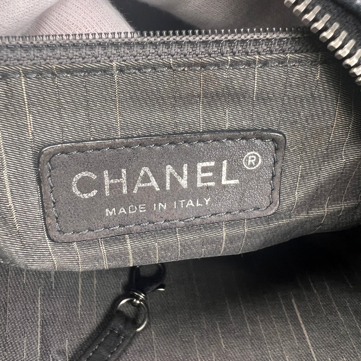 Chanel Black Shoulder Bags A-17971