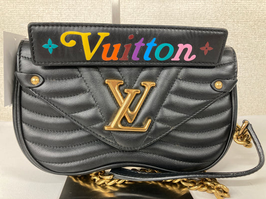 Louis Vuitton Black Shoulder Bags A-17973