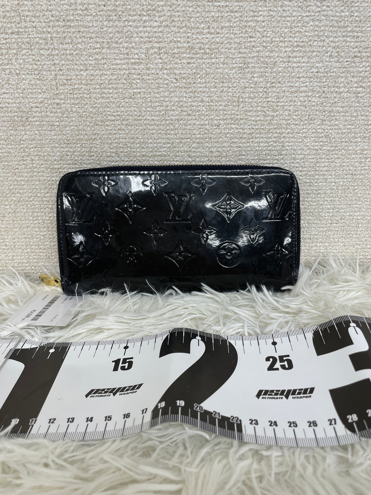 Black A-17979