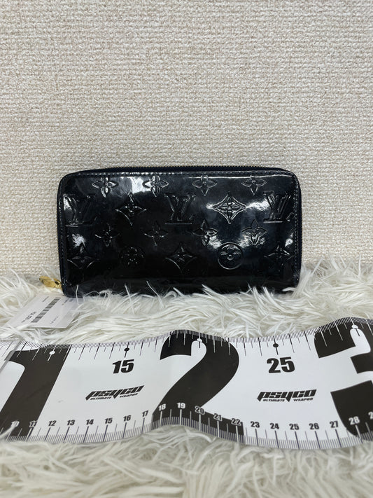 Black A-17979