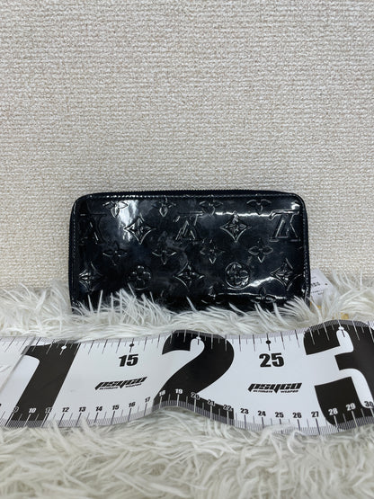 Black A-17979