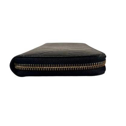 Black A-17979