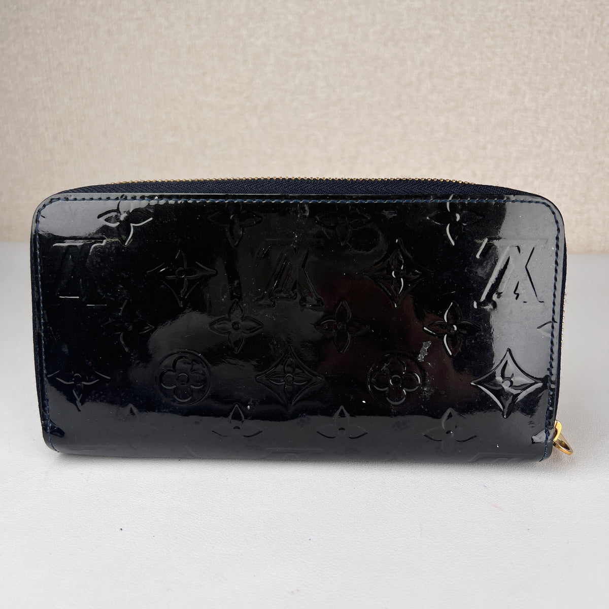 Black A-17979