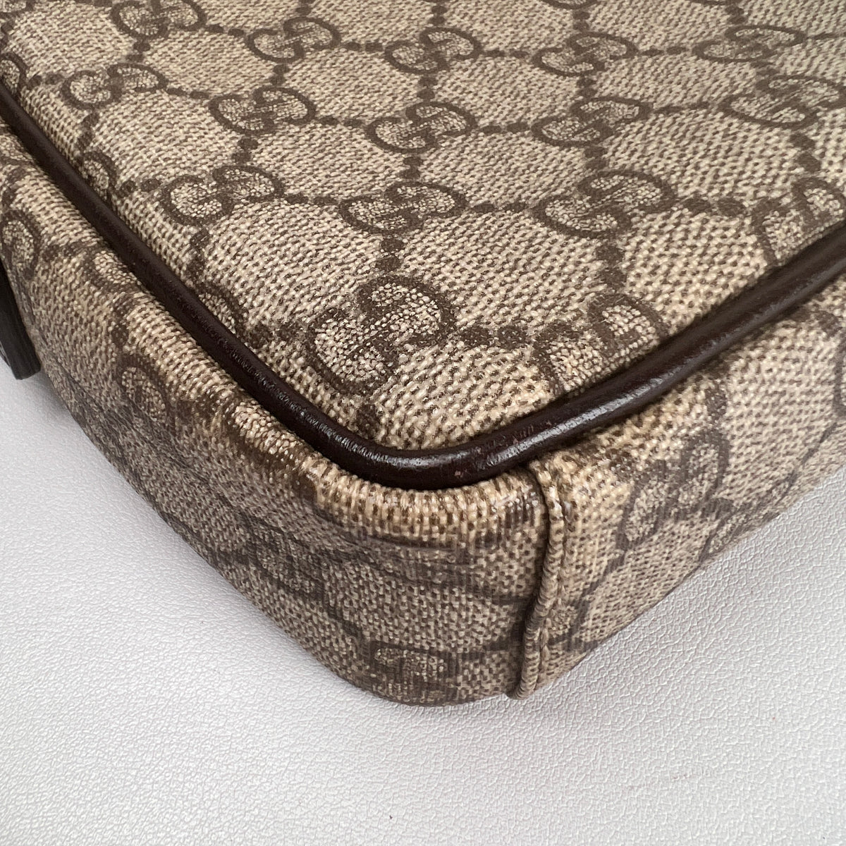 Gucci Brown Shoulder Bags A-17983