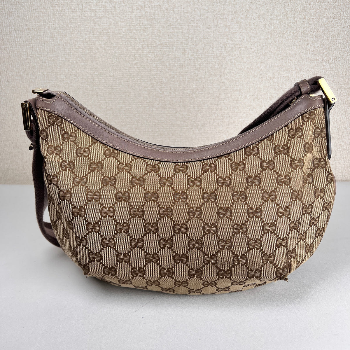 Gucci Beige Shoulder Bags A-17988