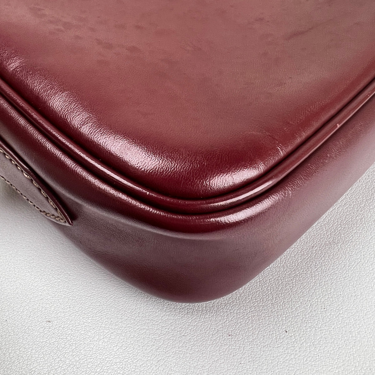 Cartier Bordeaux Shoulder Bags A-17993