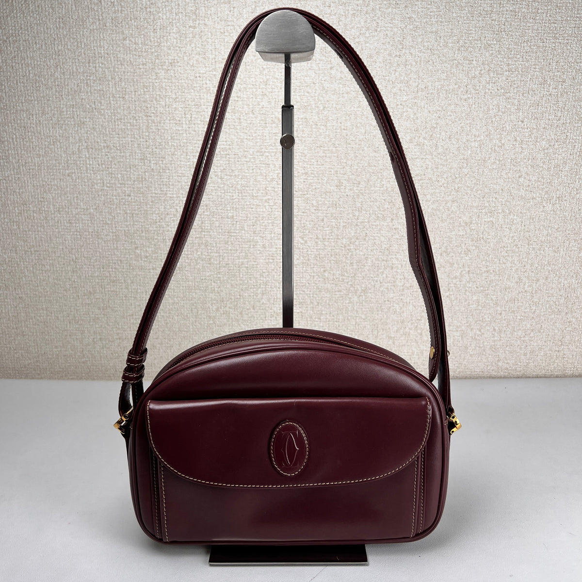 Cartier Bordeaux Shoulder Bags A-17993