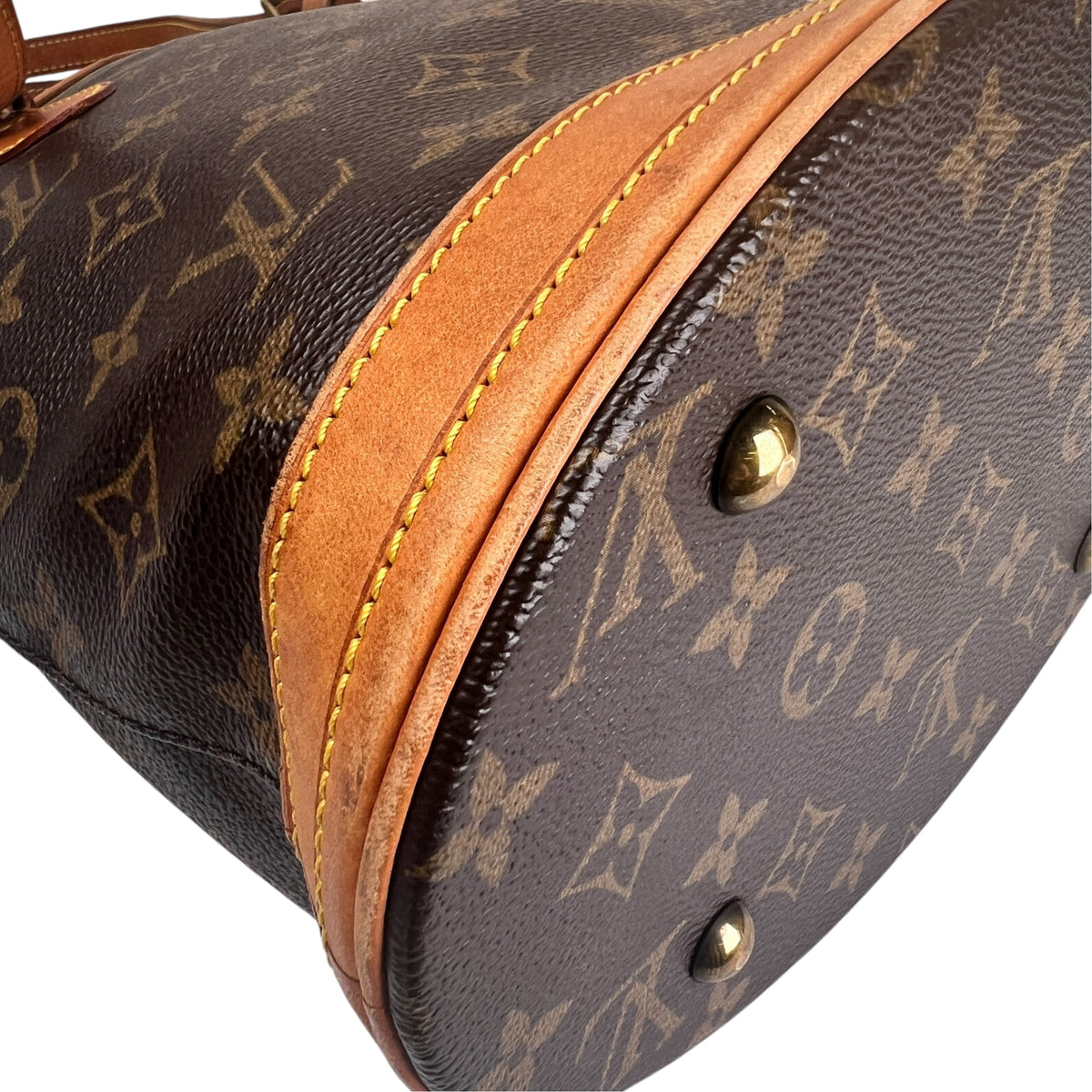 Louis Vuitton Brown Shoulder Bags A-17994