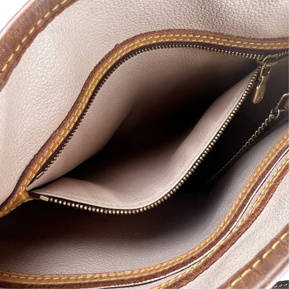 Louis Vuitton Brown Shoulder Bags A-17994