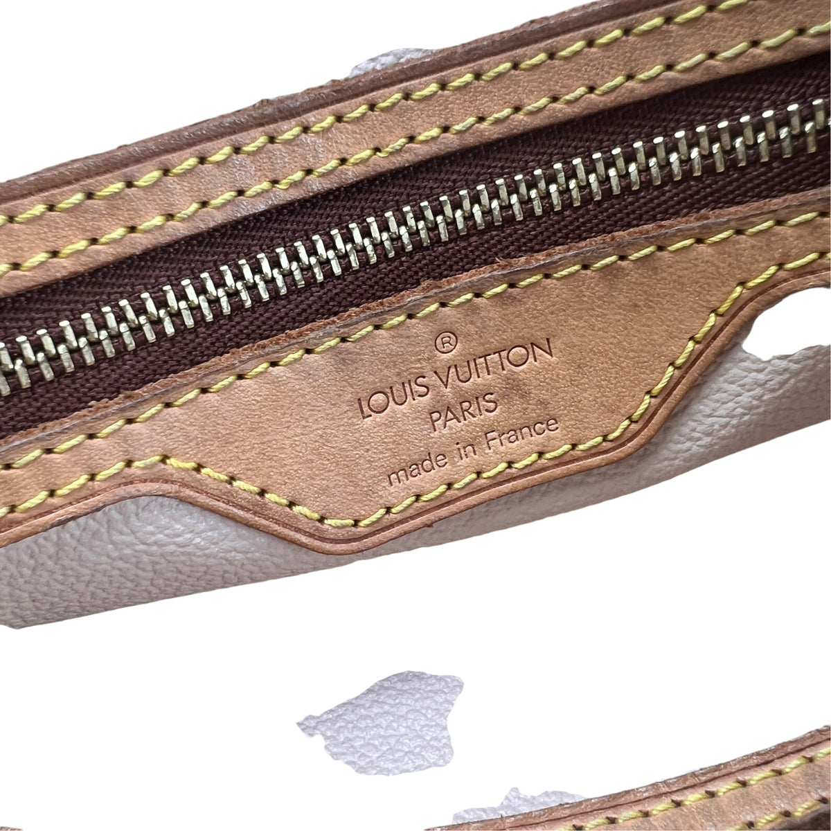 Louis Vuitton Brown Shoulder Bags A-17994