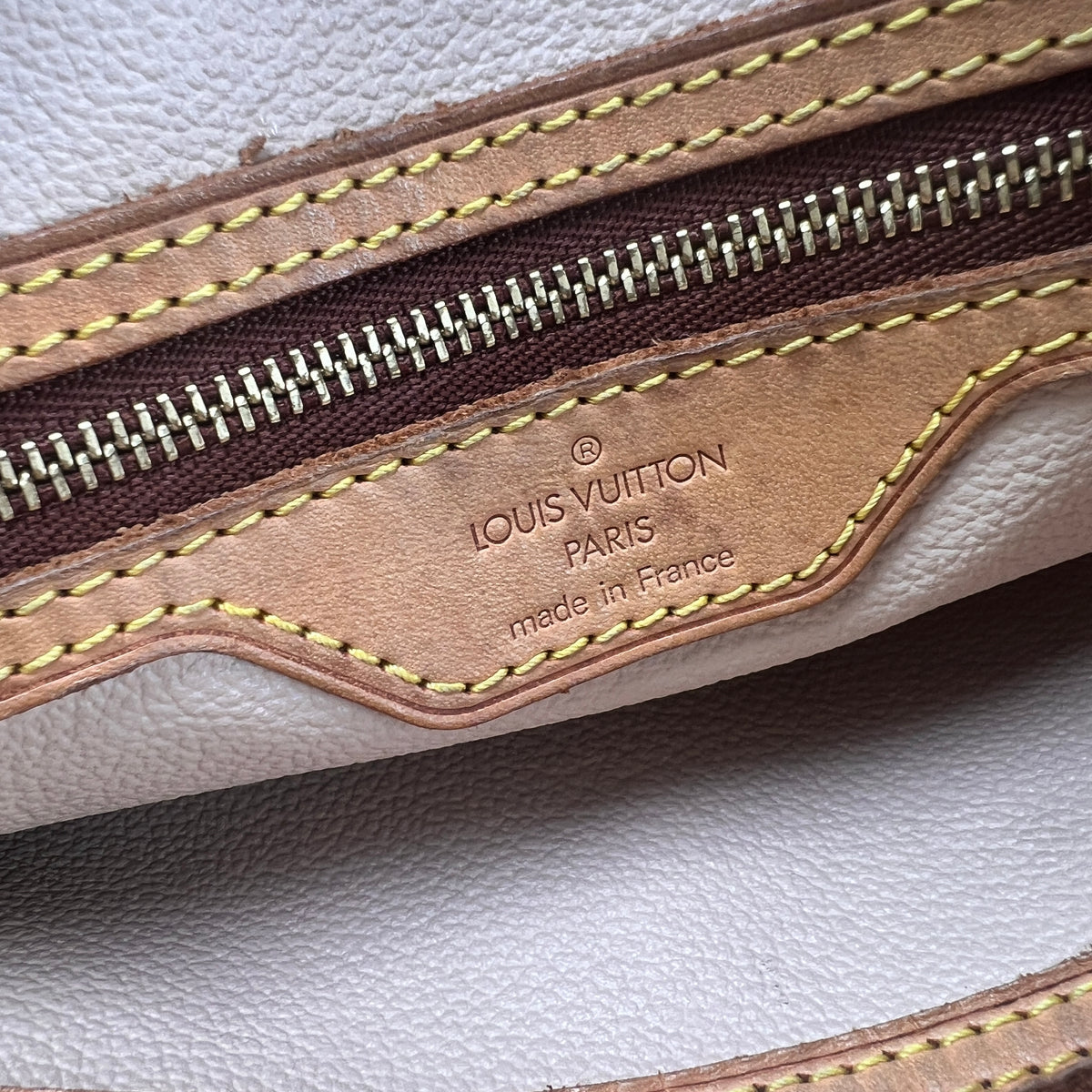 Louis Vuitton Brown Shoulder Bags A-17994